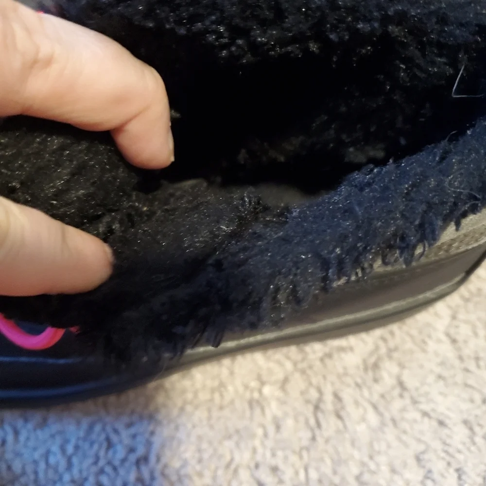 Kids Black and Pink Nike Sneaker Snow Boot Style Shoes Size 6.5Y